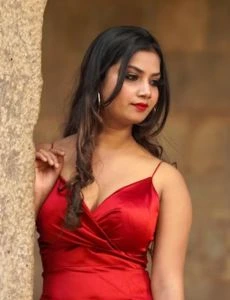 call girl service in Varachha